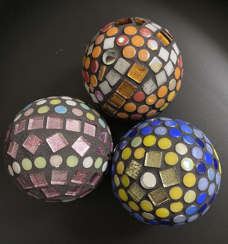 Mosaic Balls - Image 3