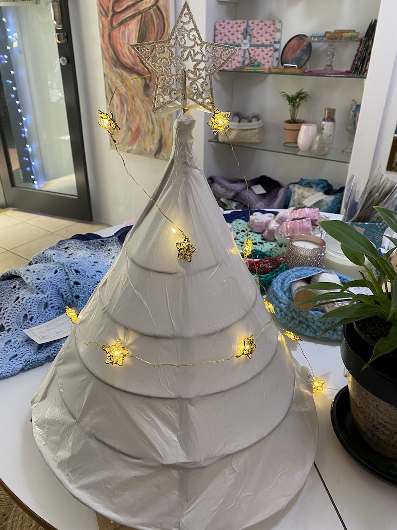 Ready-made Christmas Tree Lanterns